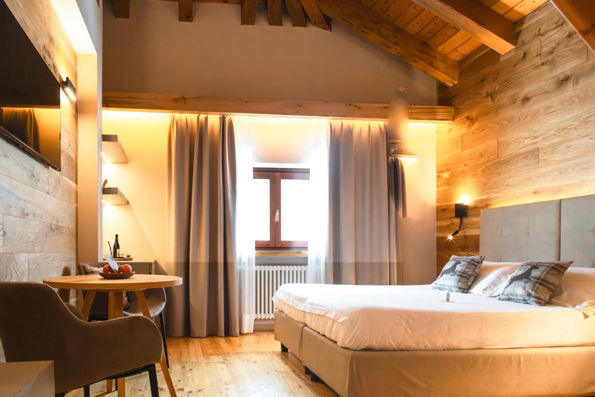 Hotel Relais Des Glaciers Champoluc Exterior foto